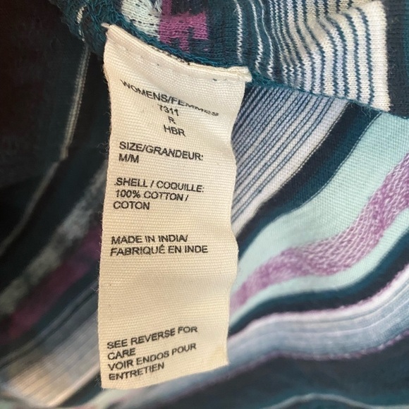 WOOLRICH South Western Aztec Print Long Sleeved Shirt with Button Neck. Size M - Picture 9 of 9